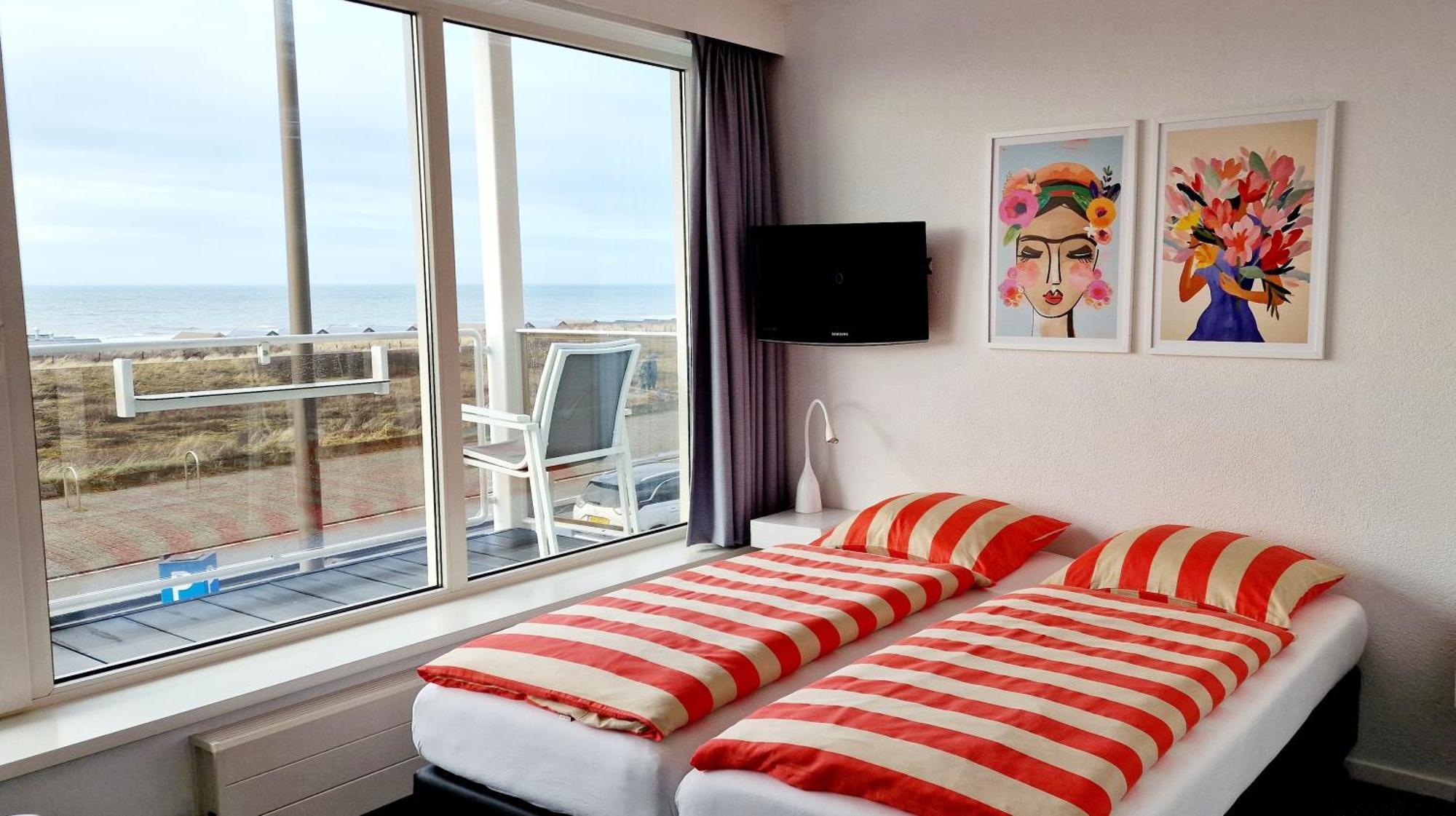 Hotel B&B Seahorse Katwijk aan Zee Exterior photo